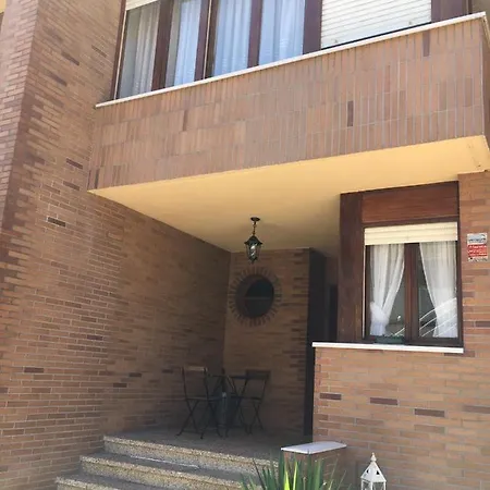 Holiday home Chalet En Cerca De La Playa. Laredo