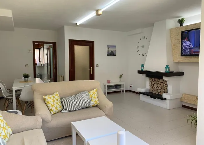 En Cerca De La Playa. *