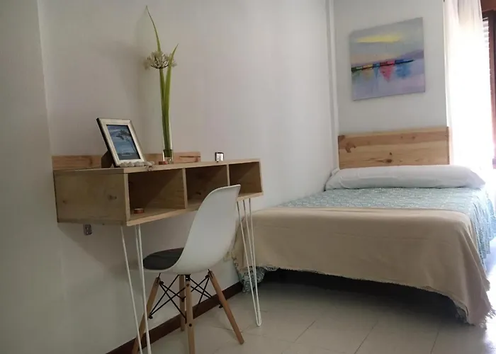 En Cerca De La Playa. Vakantiehuis Laredo