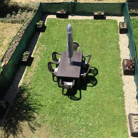 En Cerca De La Playa. * Laredo