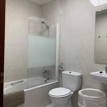 En Cerca De La Playa. * Laredo